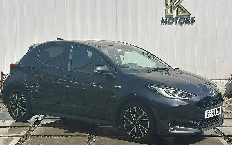 Used Toyota Yaris Design 116 HP (85 kW) 2021 Hatchback