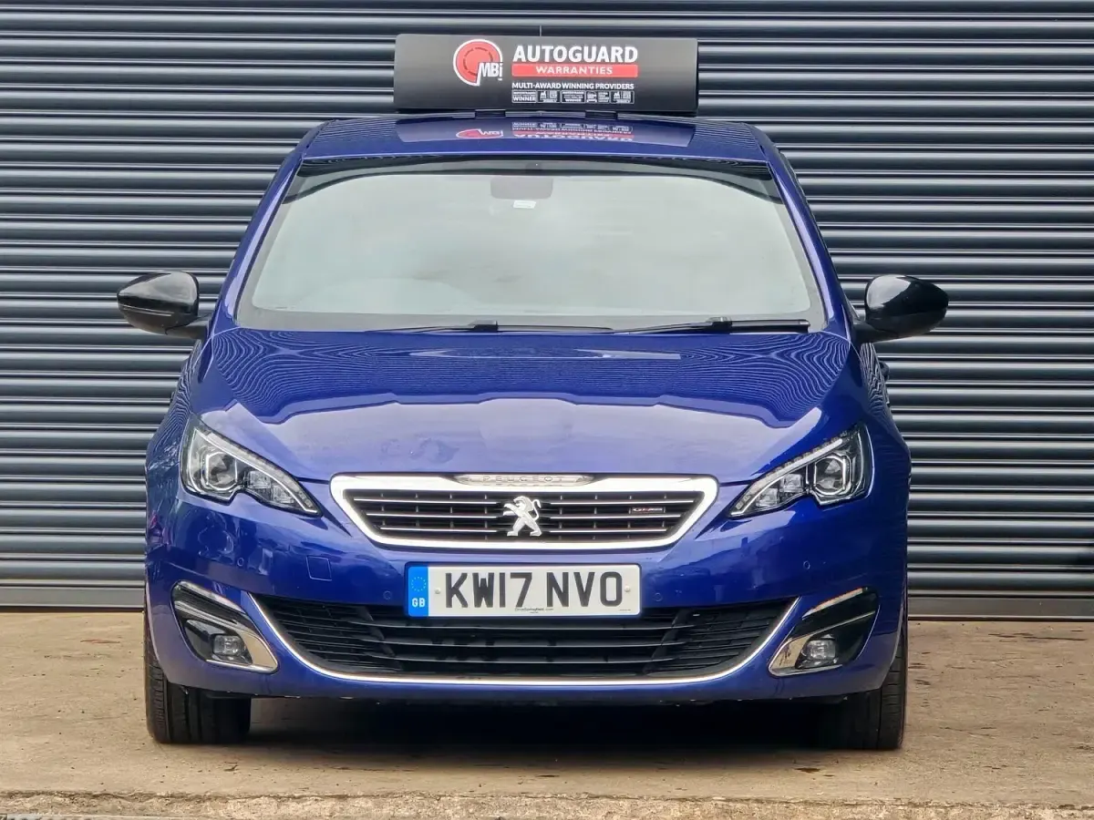 Used Peugeot 308 GT-line 150 HP (110 kW) 2017 Blue Hatchback