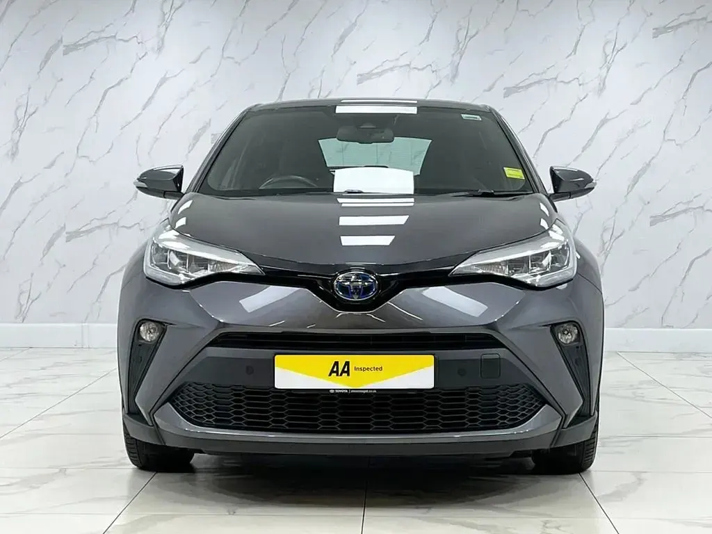 Usado Toyota C-HR 122 CV (89 kW) 2022 Gris SUV