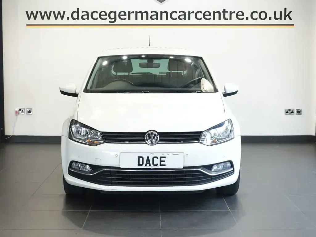 Used VW Polo Edition 90 HP (66 kW) 2017 White Hatchback