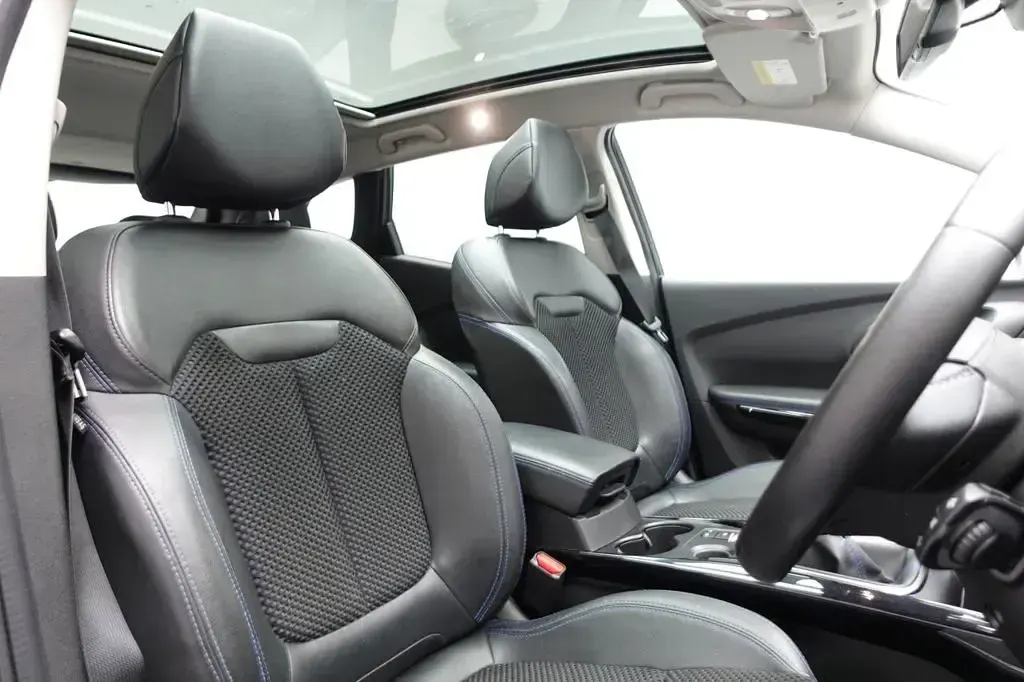 Used Renault Kadjar Version S 140 HP (102 kW) 2020 Black SUV