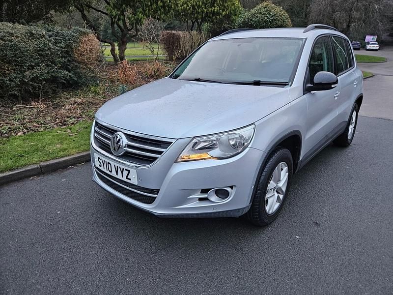 Używany VW Tiguan S 2010 Srebrny SUV