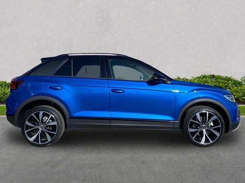 New VW T-Roc Design 115 HP (84 kW) 2026 Blue SUV