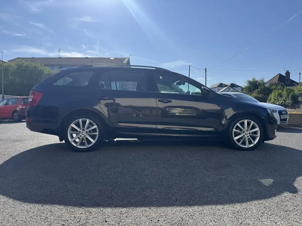 Used Skoda Octavia Elegance 2014 Black Estate