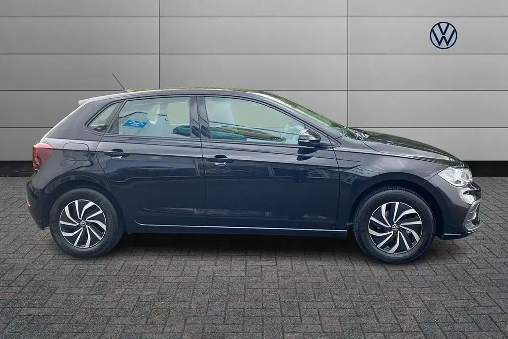 Used VW Polo Life 95 HP (69 kW) 2026 Black Hatchback