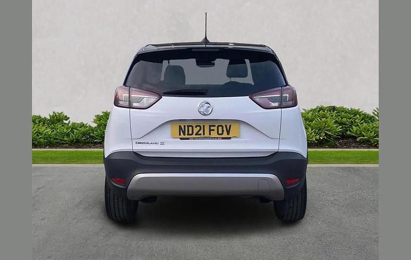 Used Vauxhall Crossland X 110 HP (80 kW) 2021 White SUV