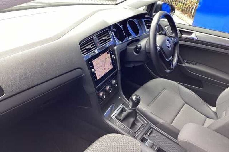 Used VW Golf VII SE 150 HP (110 kW) 2019 Grey Hatchback