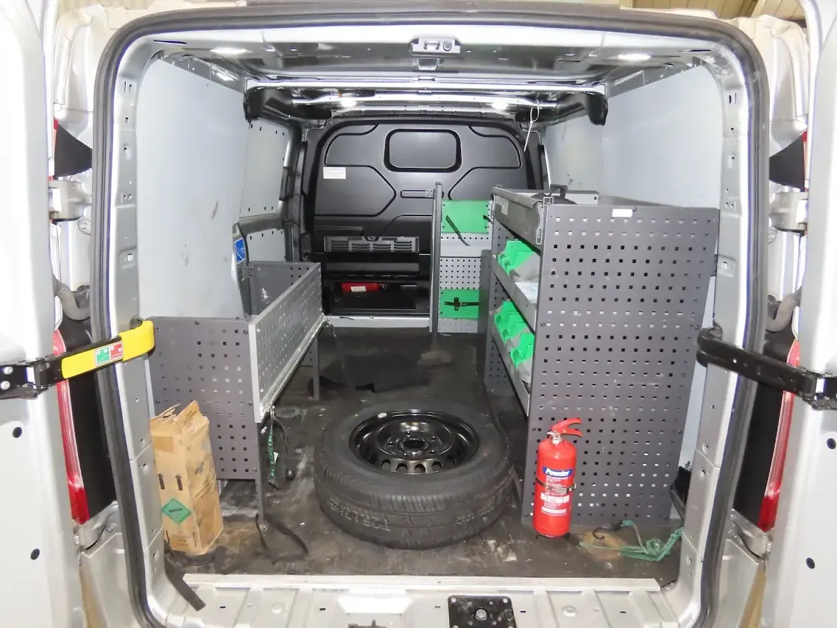 Used Ford Transit Custom Limited 130 HP (95 kW) 2022 Silver Van