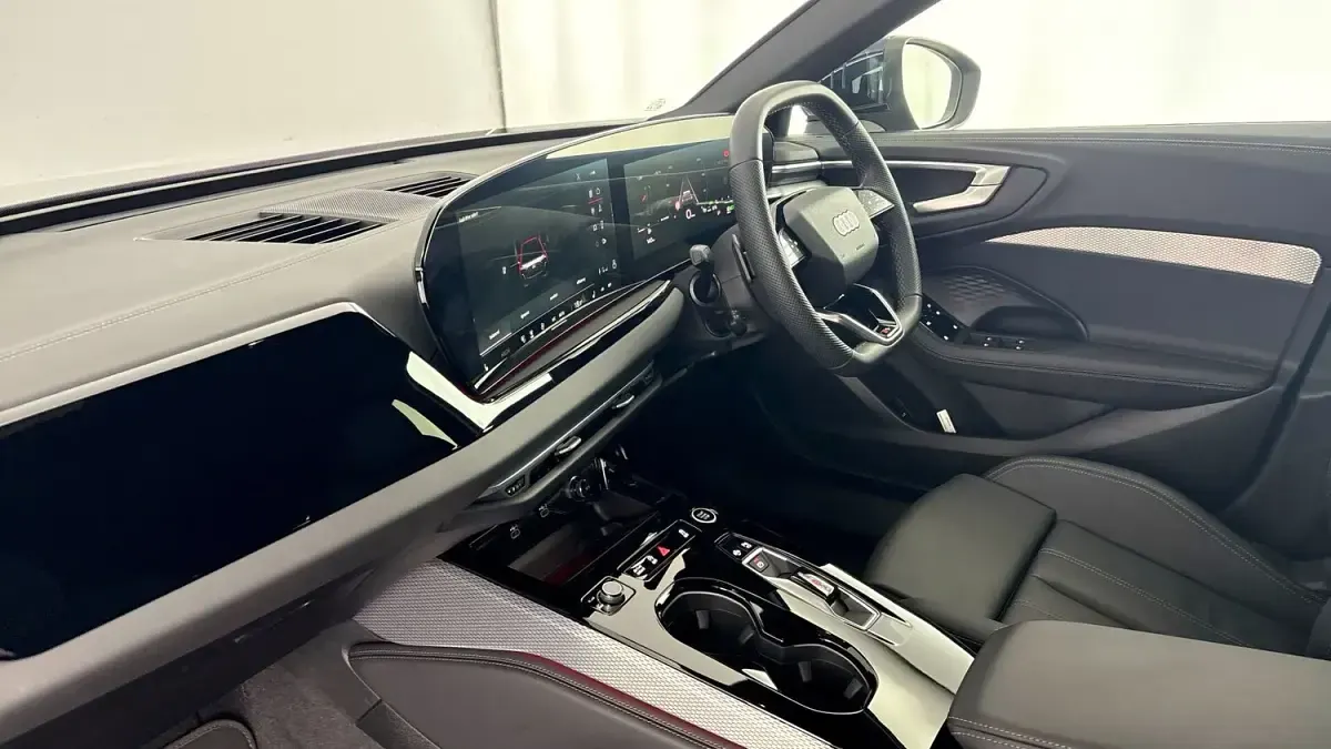 Used Audi A5 S-Line 147 HP (108 kW) 2025 Blue Estate
