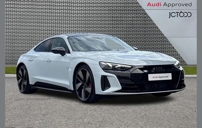 Used Audi e-tron GT quattro Comfort 475 kW (646 HP) 2022 Grey Sedan