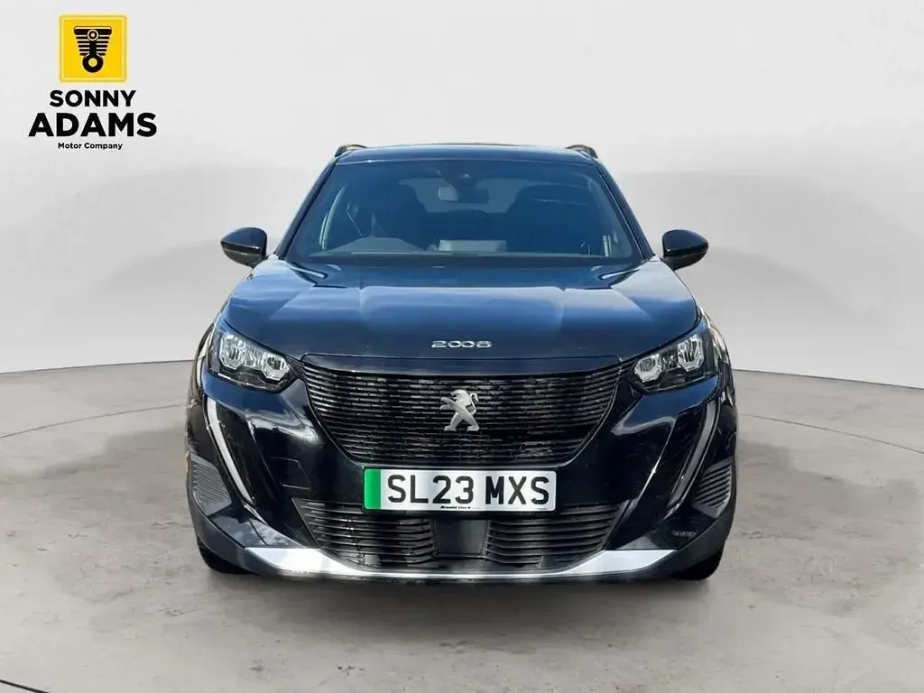 Usado Peugeot 2008 Active+ 100 kW (136 HP) 2023 Preto SUV