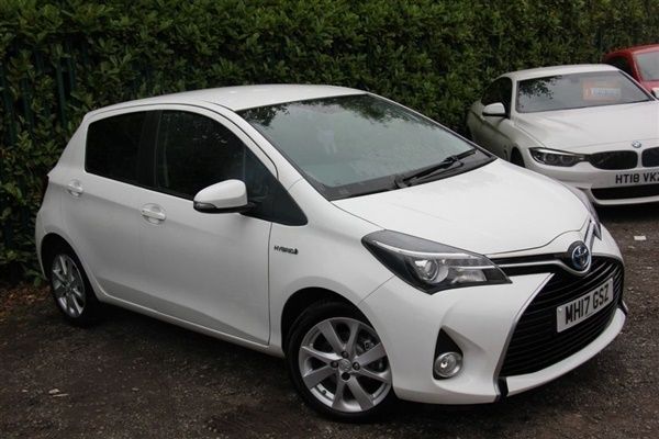 White Used 2017 Toyota Yaris Hatchback | £9,950 (Fair price) - Image 1/1