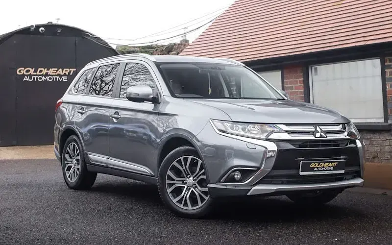 Used Mitsubishi Outlander 150 HP (110 kW) 2016 SUV
