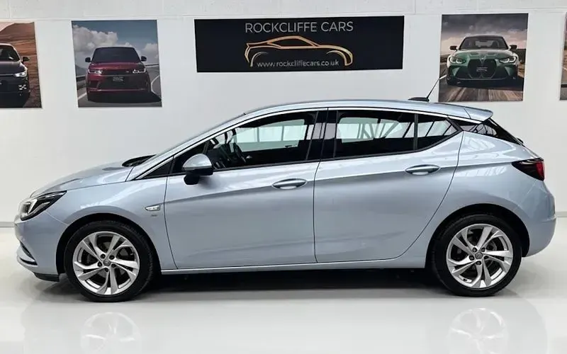 Używany Vauxhall Astra SRi 150 KM (110 kW) 2019 Hatchback