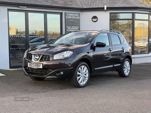 Black Used 2013 Nissan Qashqai 360º SUV | £4,495 (A bit pricey) - Image 1/4