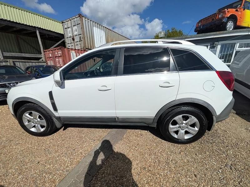 Used Vauxhall Antara S 163 HP (119 kW) 2013 White SUV