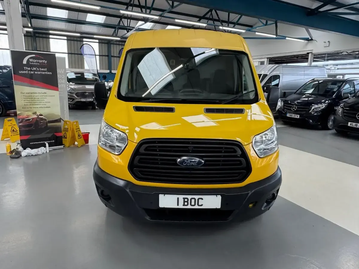 Used Ford Transit 100 HP (73 kW) 2016 Yellow Van
