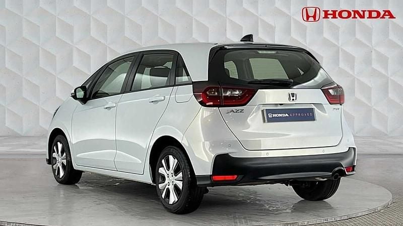 Used Honda Jazz Elegance 120 HP (88 kW) 2023 Sunlight white Hatchback