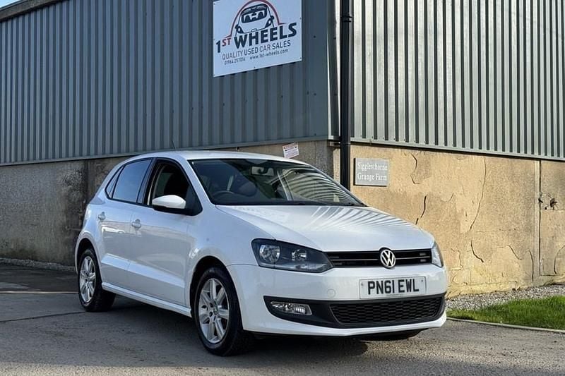 Used VW Polo Match 60 HP (44 kW) 2011 White Hatchback