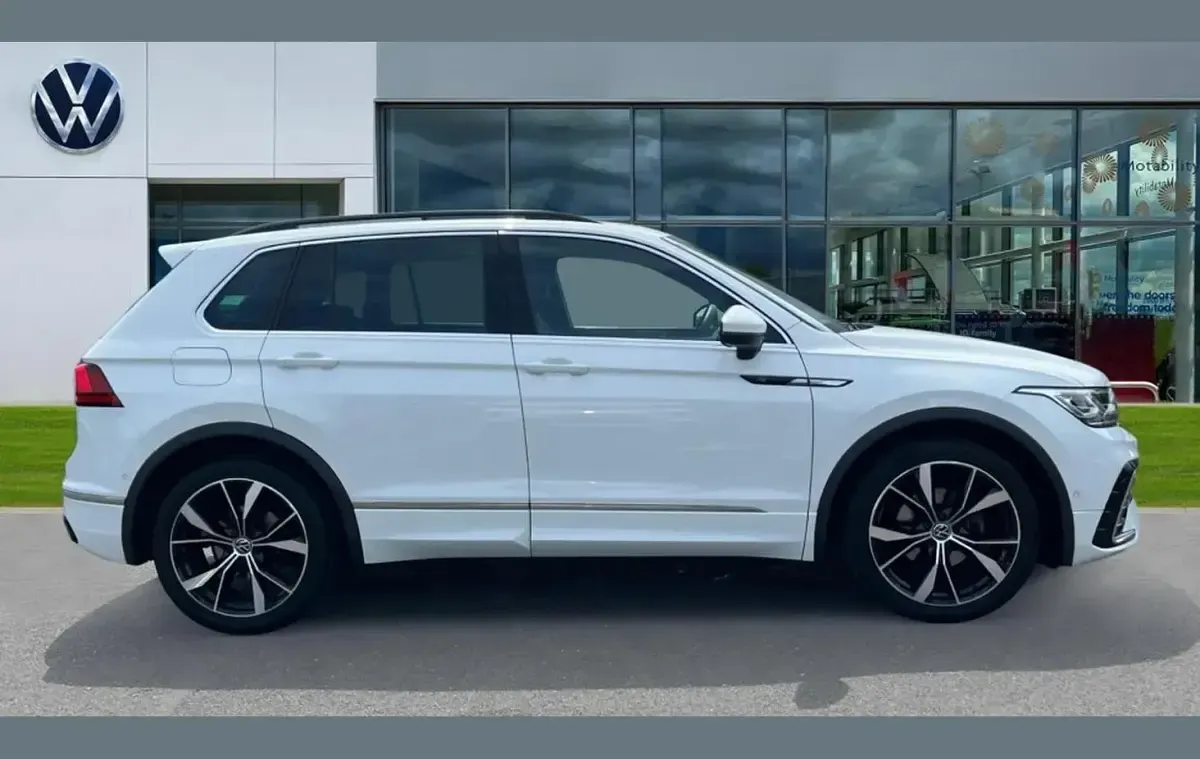 Used VW Tiguan R-line 147 HP (108 kW) 2023 White SUV