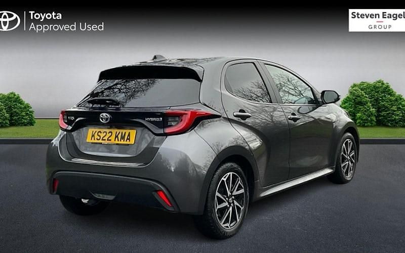 Used Toyota Yaris Hybrid Design 116 HP (85 kW) 2025 Hatchback