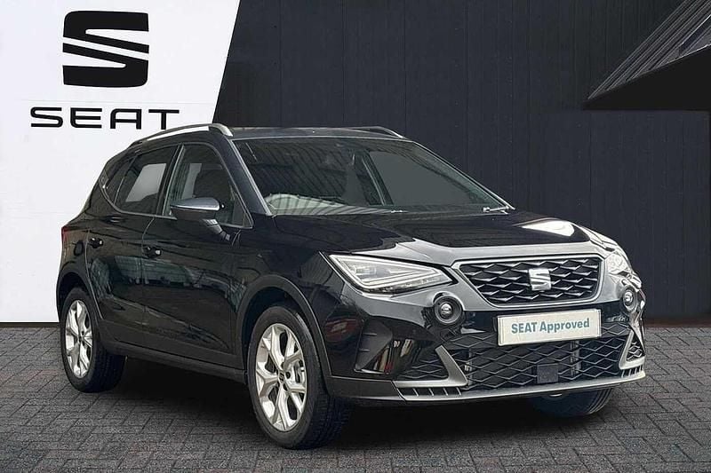 New Seat Arona FR 2026 Midnight black with grey roof SUV