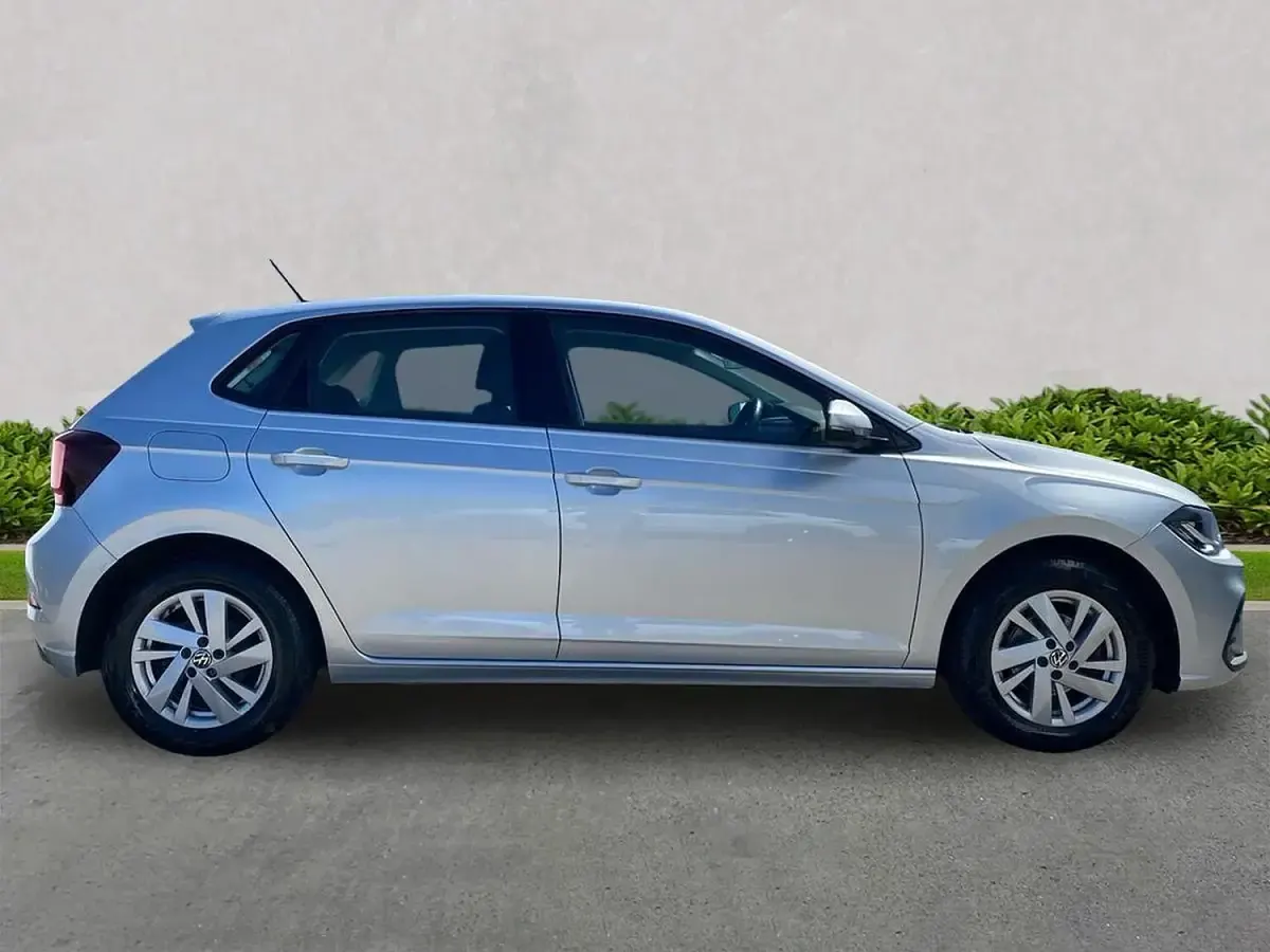 Used VW Polo Life 95 HP (69 kW) 2021 Silver Hatchback