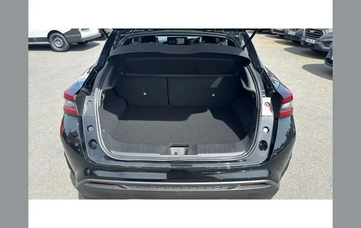Used Nissan Juke Tekna 140 HP (102 kW) 2025 Black SUV