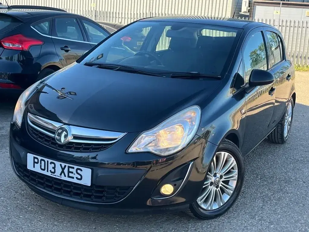 Usado Vauxhall Corsa 2013 Preto Citadino