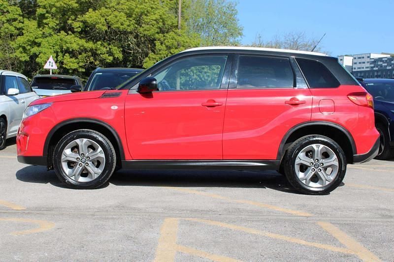 Second-hand Suzuki Vitara SZ-T 120 CP (88 kW) 2018 Roșu SUV