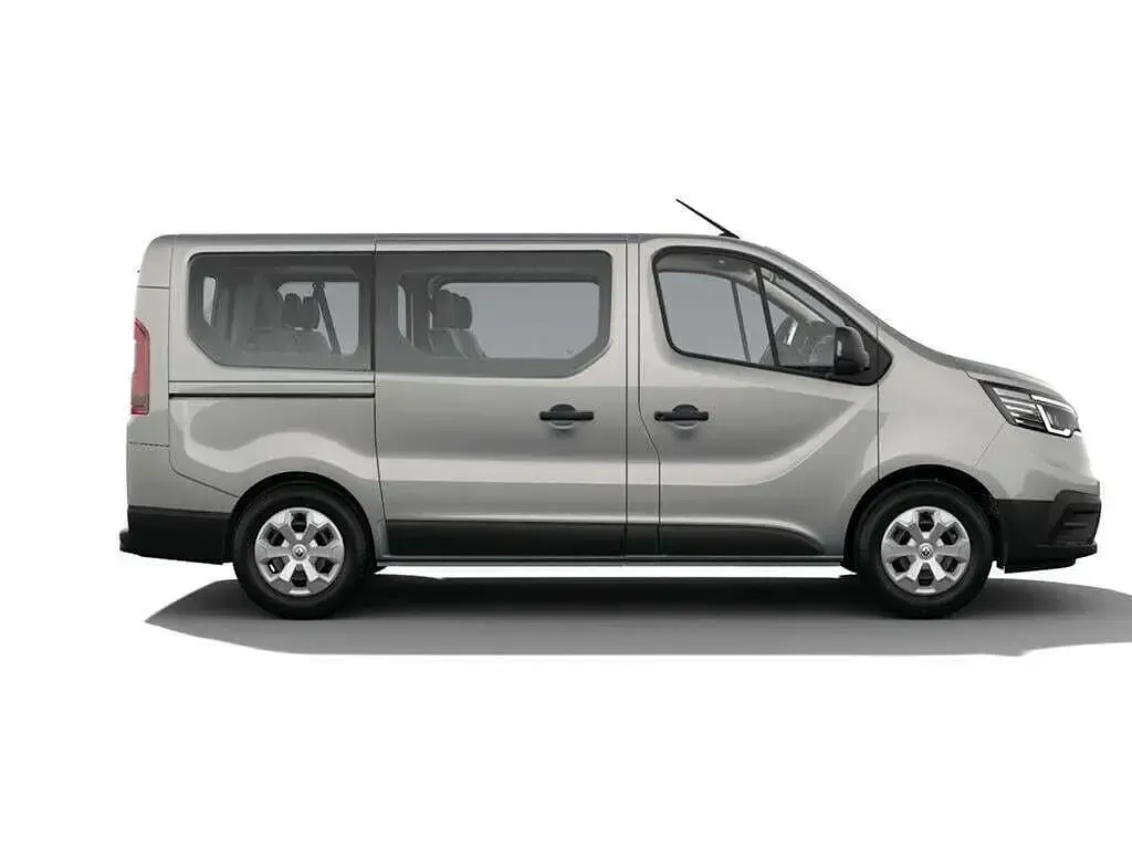 New Renault Trafic 150 HP (110 kW) 2025 Silver