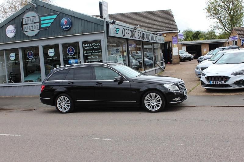 Begagnad Mercedes C250 Elegance 2011 Svart Kombi