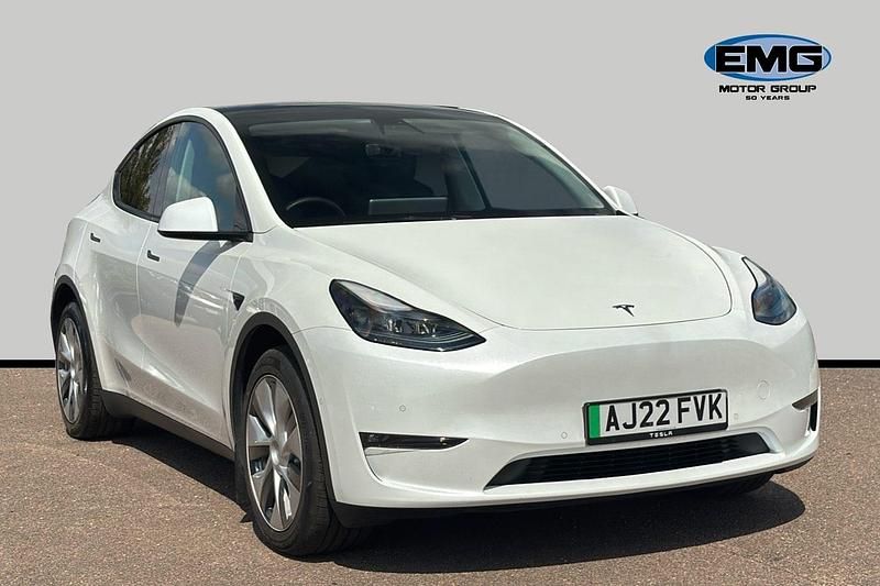 White Used 2022 Tesla Model Y Long Range AWD SUV | £24,495 (Fair price) - Image 1/3