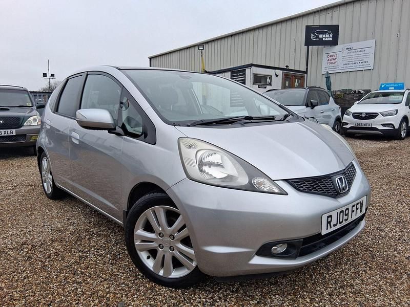 Used Honda Jazz EX 100 HP (73 kW) 2009 Silver Hatchback