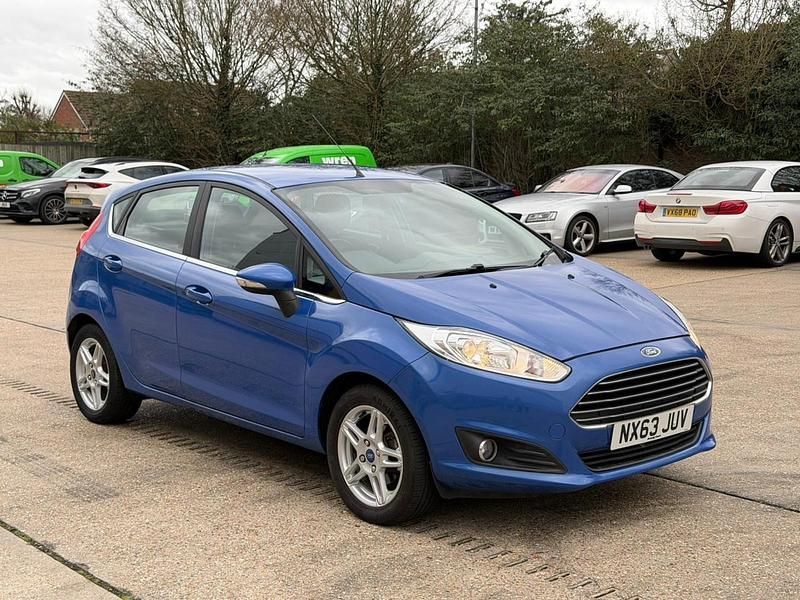 Used Ford Fiesta Zetec 2013 Blue Hatchback