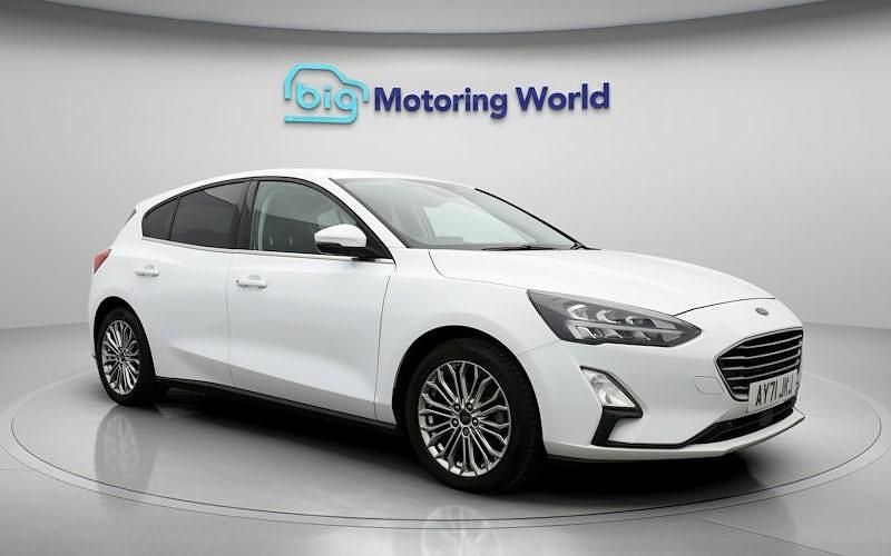 Used Ford Focus Titanium X 155 HP (114 kW) 2021 White Hatchback