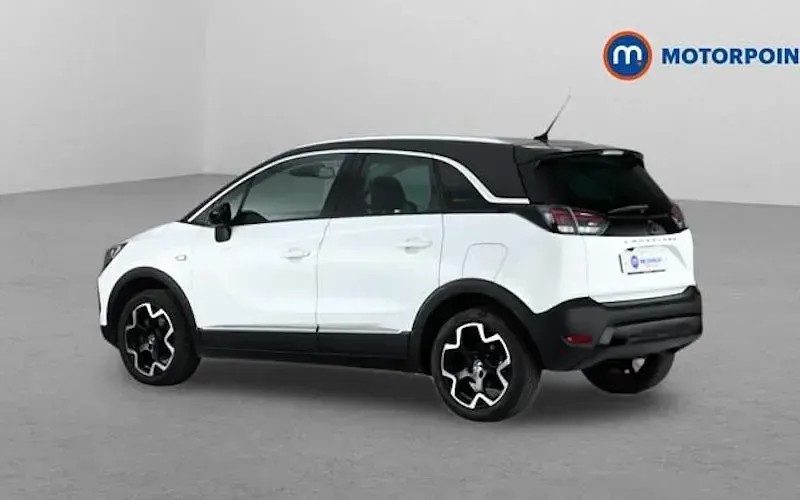 Begagnad Vauxhall Crossland Ultimate 110 HK (80 kW) 2024 SUV