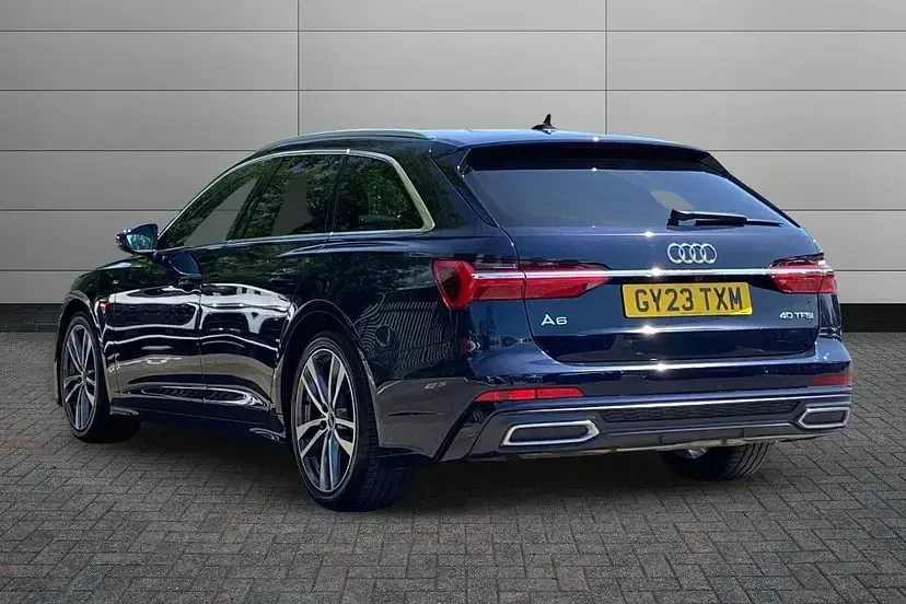 Used Audi A6 S-Line 201 HP (147 kW) 2023 Blue Estate
