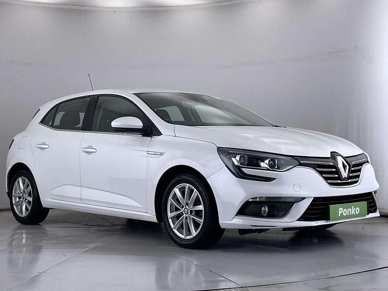 White Used 2017 Renault Mégane IV Dynamique Hatchback | £7,070 (Fair price) - Image 1/3