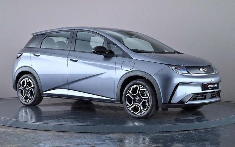 New 2025 BYD Dolphin Comfort Hatchback | £28,790 (Fair price) - Image 1/4