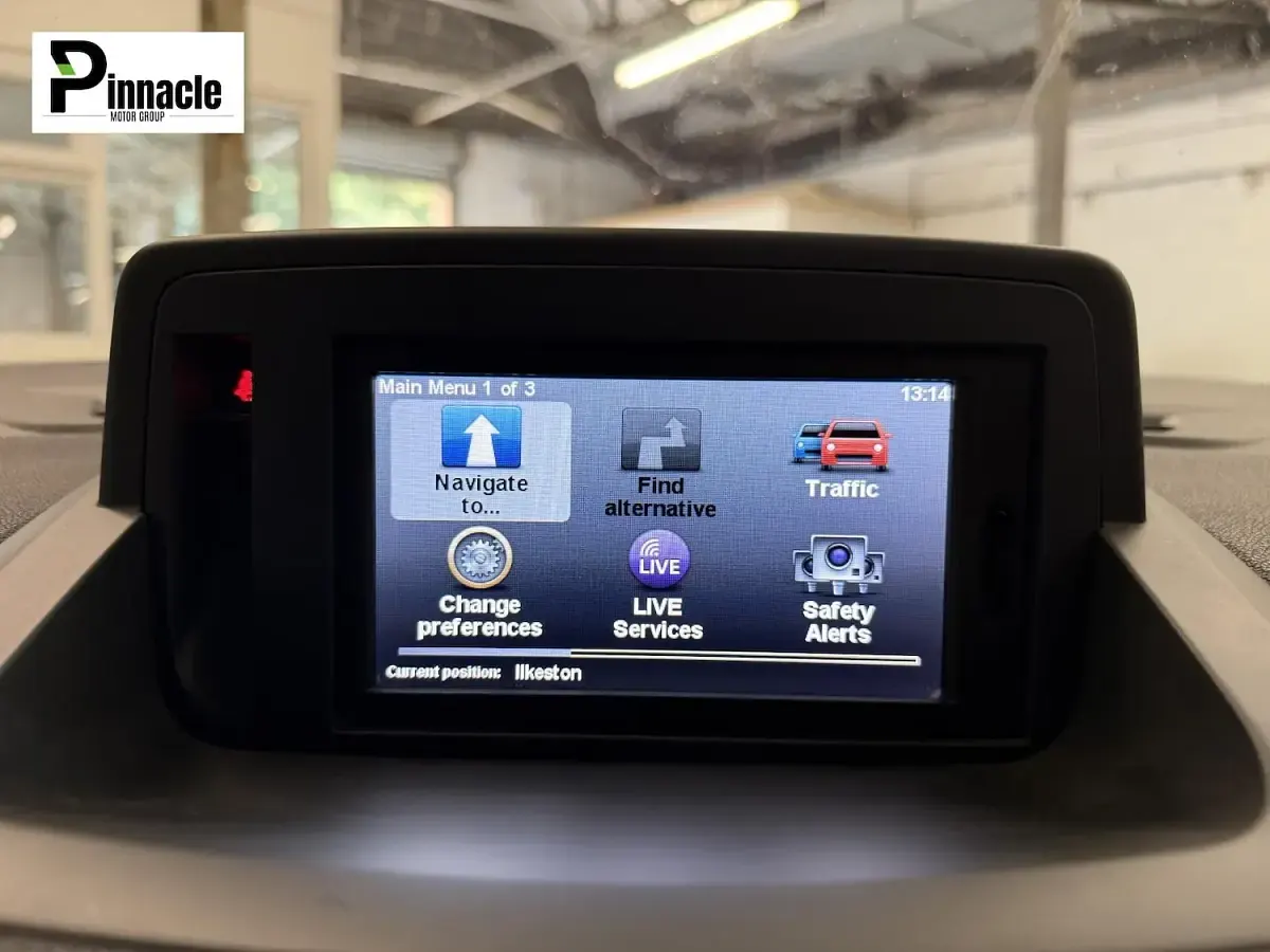 Used Renault Mégane III Dynamique 110 HP (80 kW) 2011 Black Hatchback