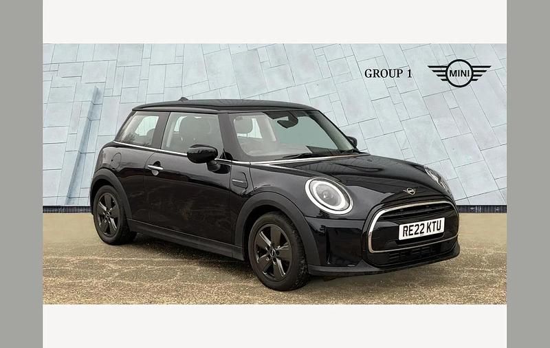 Used Mini Cooper Classic 136 HP (100 kW) 2022 Black Hatchback