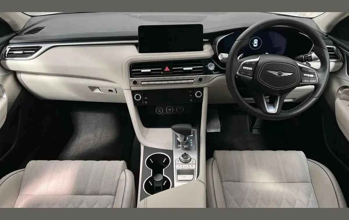 Used Genesis G70 Premium 196 HP (144 kW) 2025 Grey Sedan