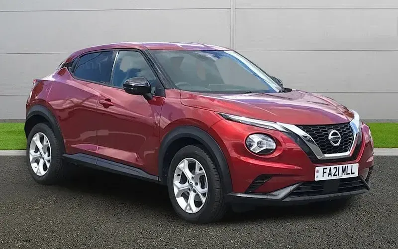 Begagnad Nissan Juke N-Connecta 114 HK (83 kW) 2023 SUV