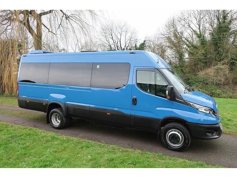 Used Iveco Daily 180 HP (132 kW) 2021 Blue