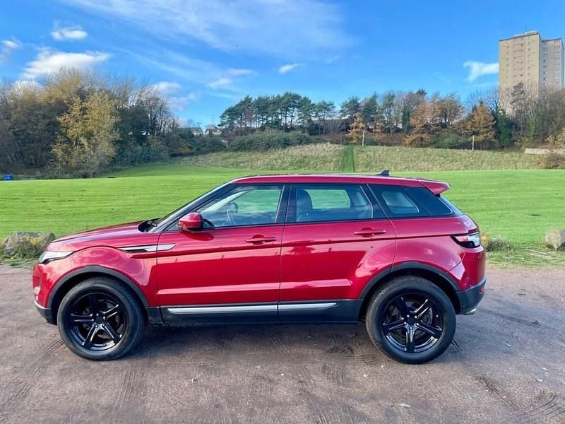 Used Land Rover Range Rover evoque Pure 2015 Red Estate