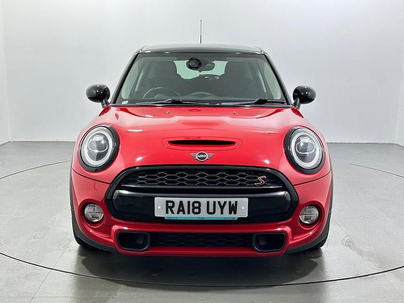Used Mini Cooper S Hatch 192 HP (141 kW) 2018 Red Hatchback