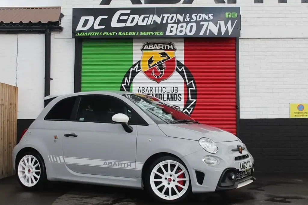 Used Abarth 695 Esseesse 180 HP (132 kW) 2022 Grey Hatchback