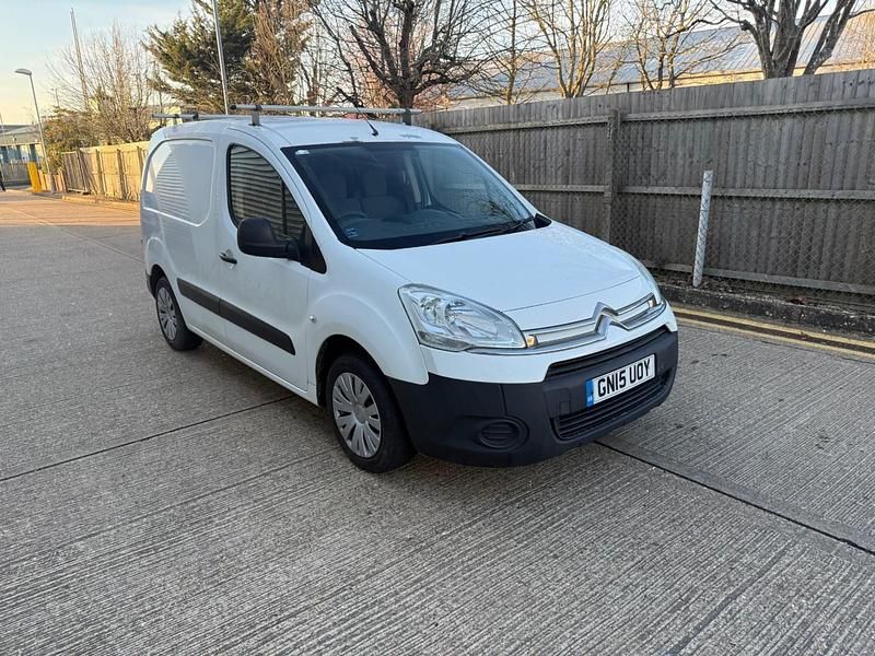 Used Citroën Berlingo 75 HP (55 kW) 2015 White MPV