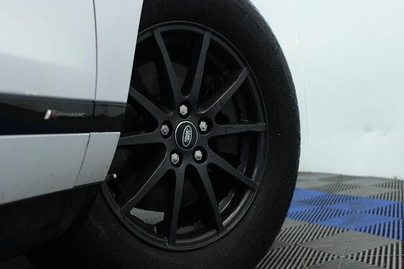 Used Land Rover Range Rover evoque R-Dynamic 163 HP (119 kW) 2021 White SUV